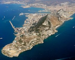 Gibraltar, die Hauptstadt von Gibraltar, aerial looking northwest