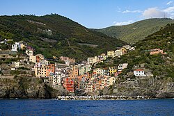 Landschaft in Italien, riomaggiore ferry cinque terre sep23 a7c