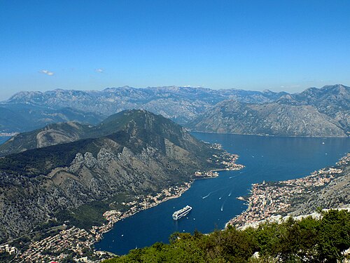 Landschaft in Montenegro, r regional road