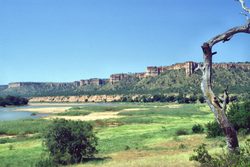 Landschaft in Simbabwe, gonarezhou landscape chilojo cliffs