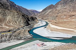 Der Fluss Indus, confluence zanskar rivers